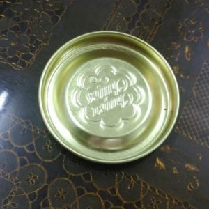 Nắp lồi